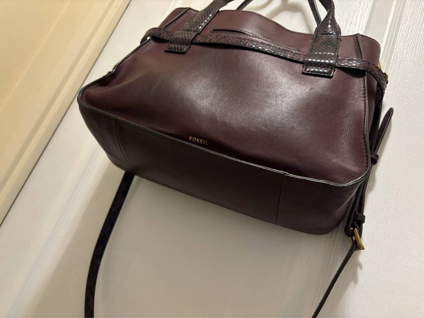 Fossil Leather Handbag with Shoulder Strap - photo 4