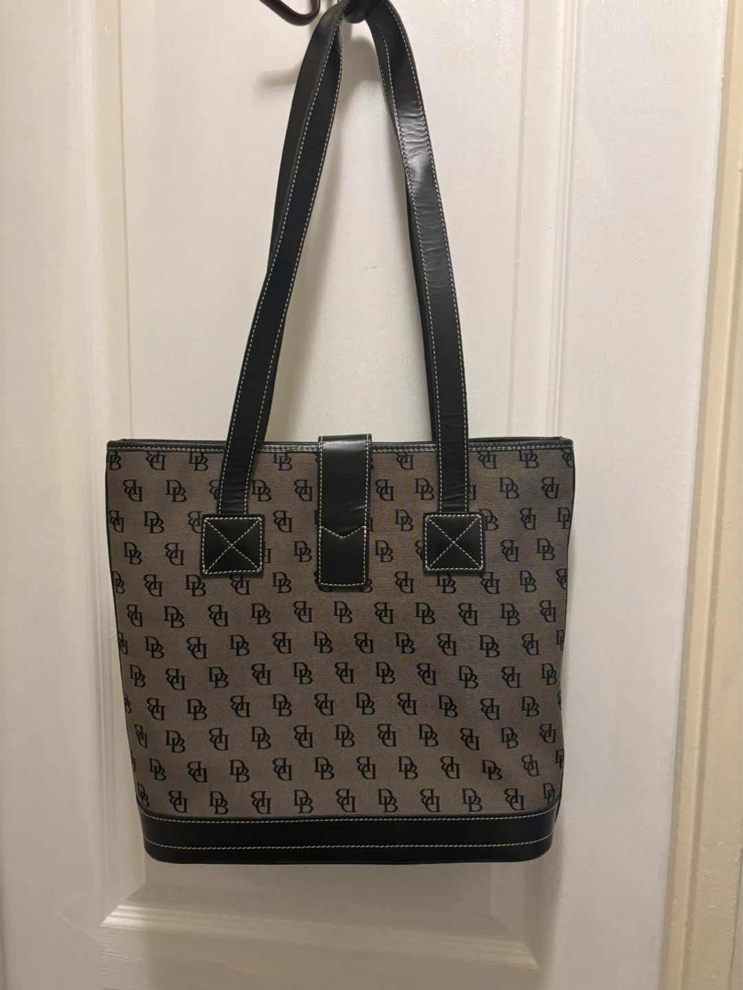Dooney & Bourke Monogram Tote Bag - photo 2