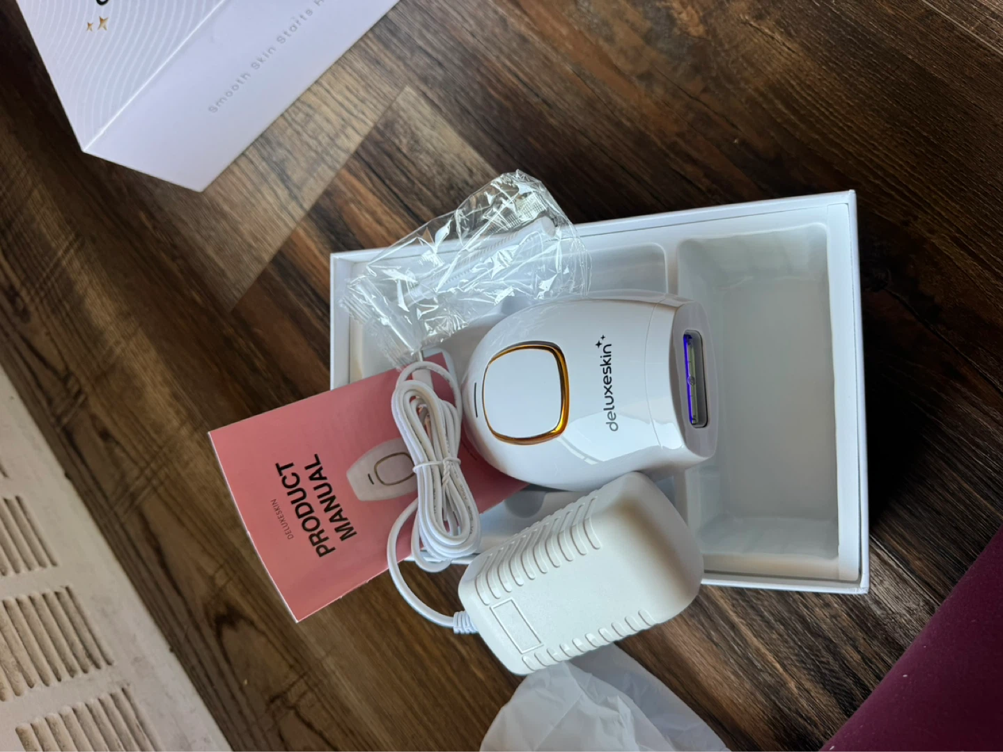 DeluxeSkin IPL Laser Hair Removal Device - photo 4