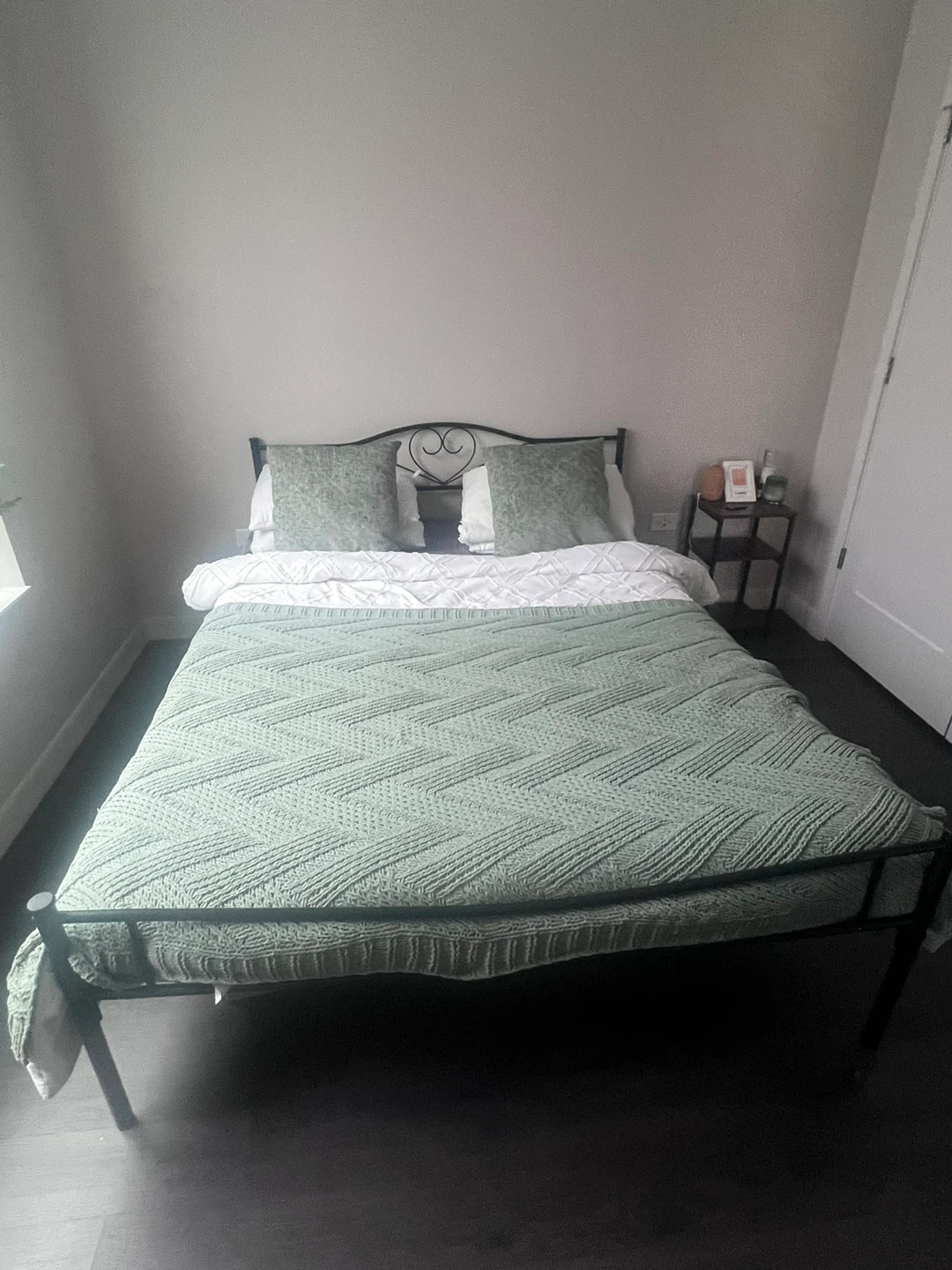 Black Metal Bed Frame Queen - photo 3