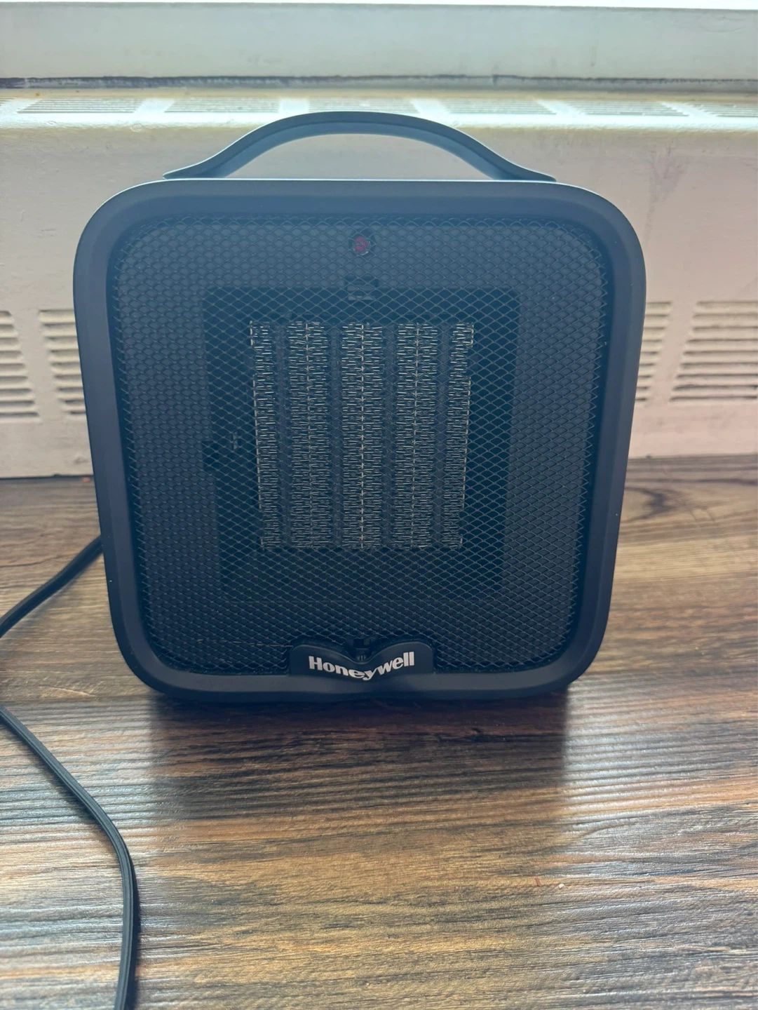 Honeywell Heatbud XL PLUS Ceramic Heater - photo 3