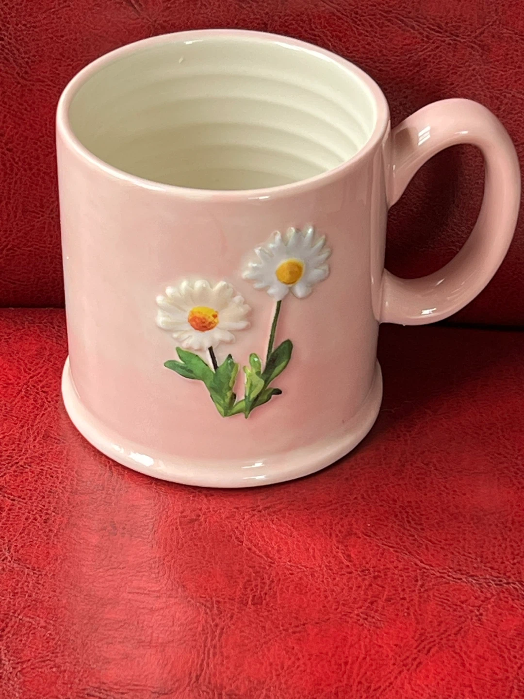 The Old Pottery Company Daisy Mug
