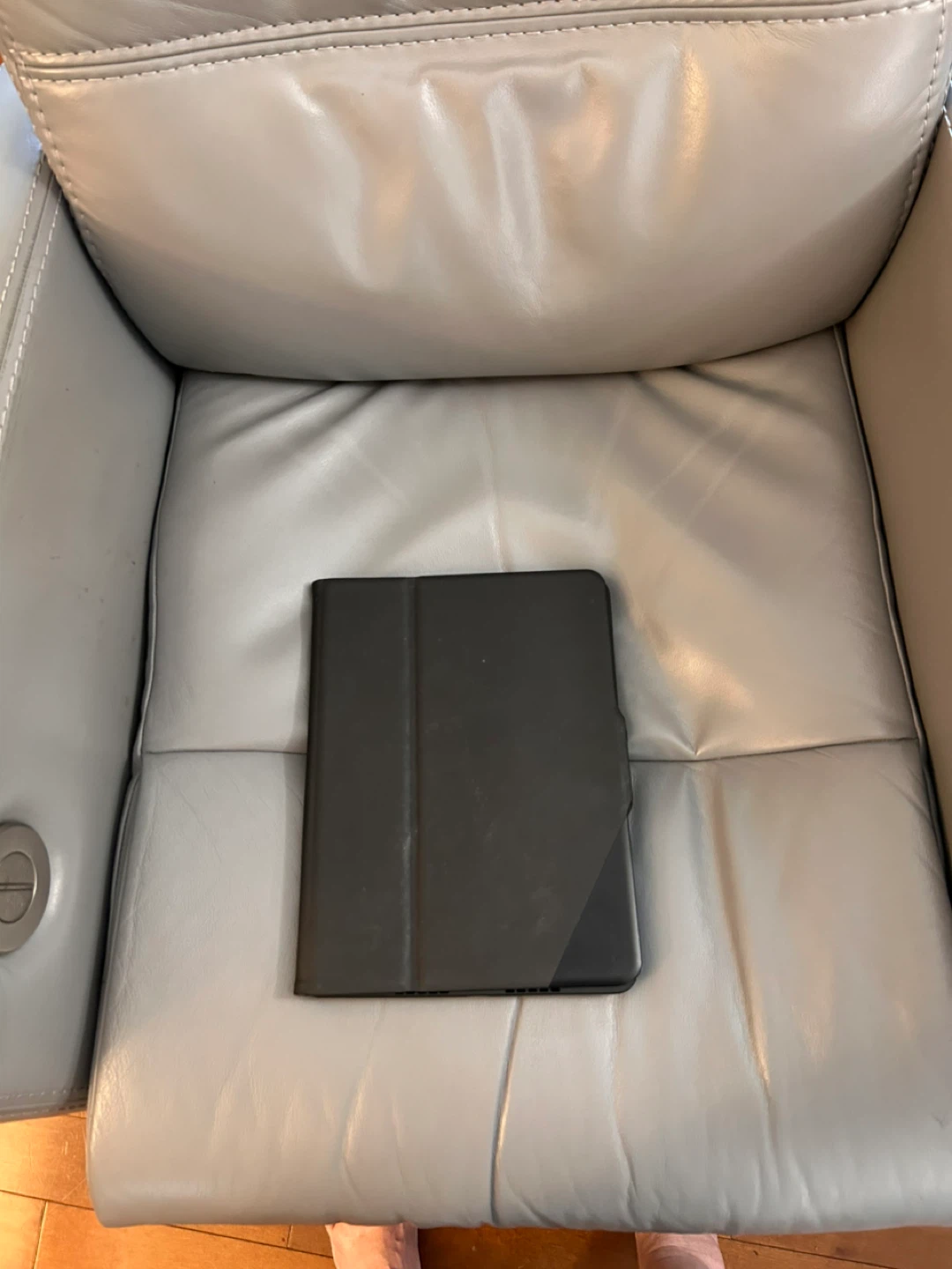 Apple iPad Pro (10.5-inch) 2017 - photo 3