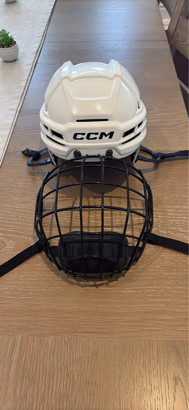 CCM Tacks 720 Hockey Helmet with Cage