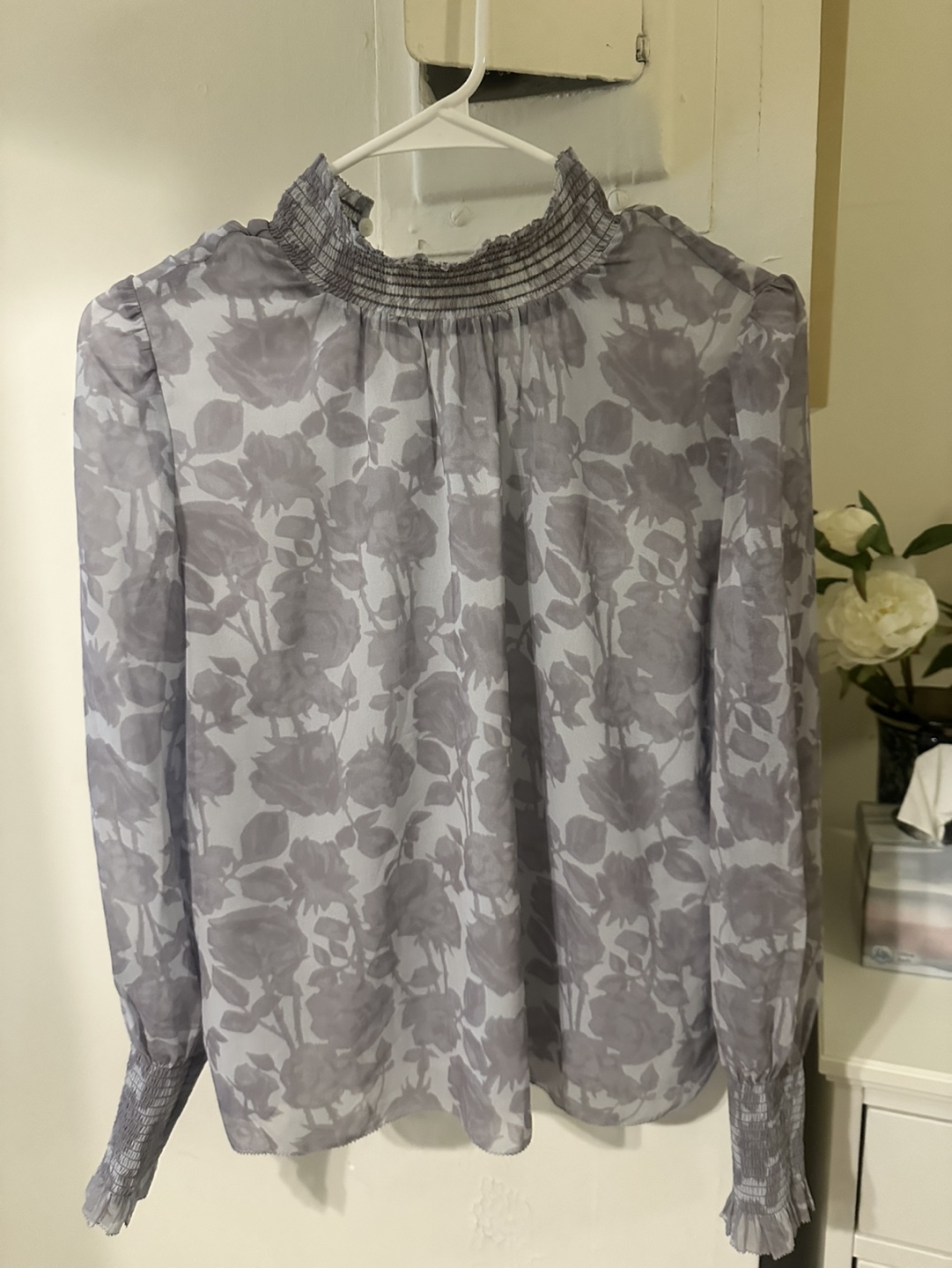 Aritzia wilfred Floral Mock Neck Blouse
