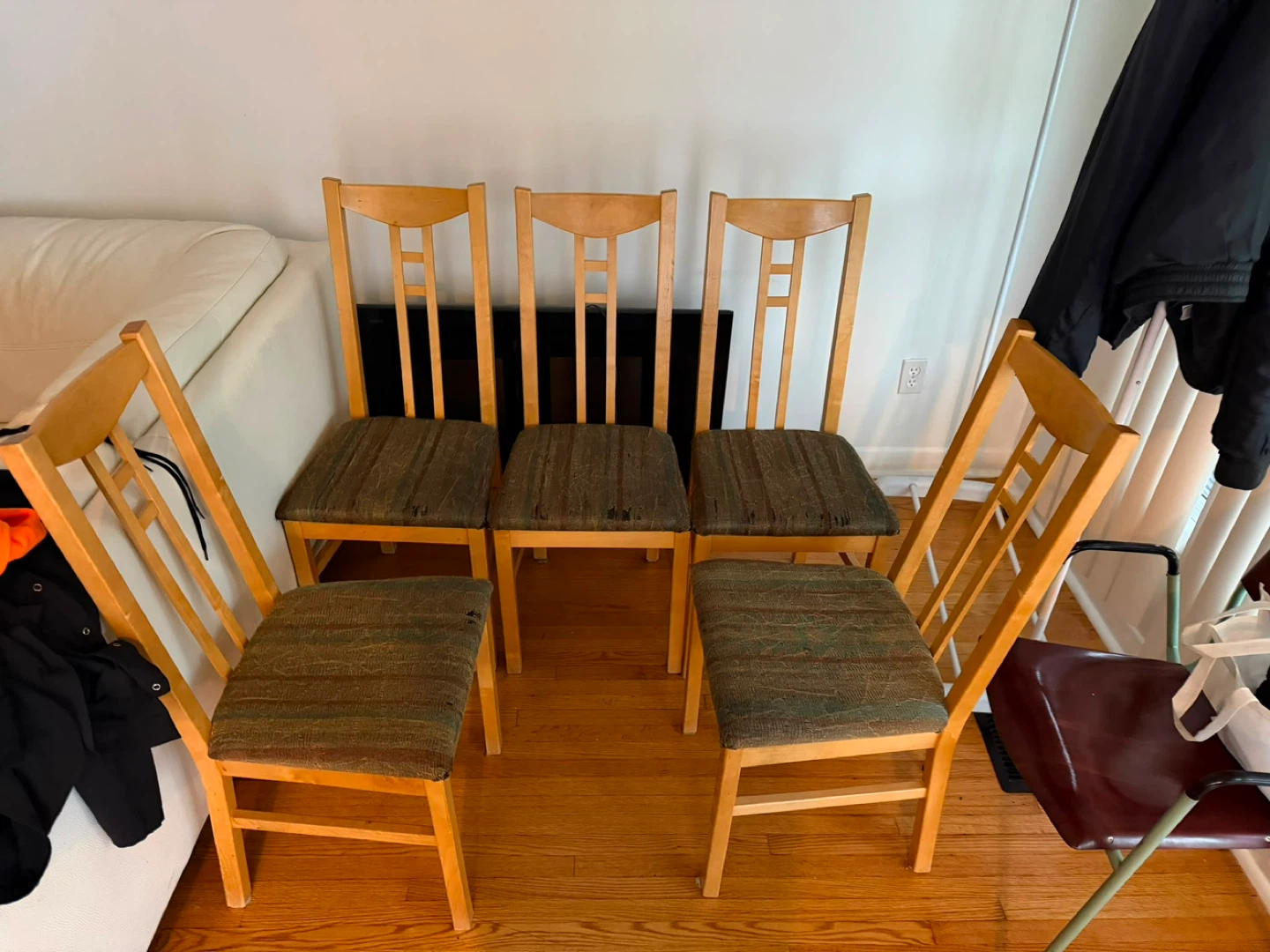 Set of 5 Wood Dining Chairs