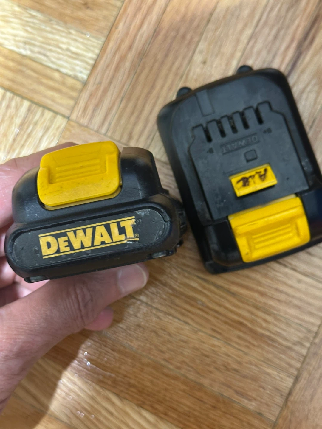 DeWalt Battery Pack (2 Pack)small size