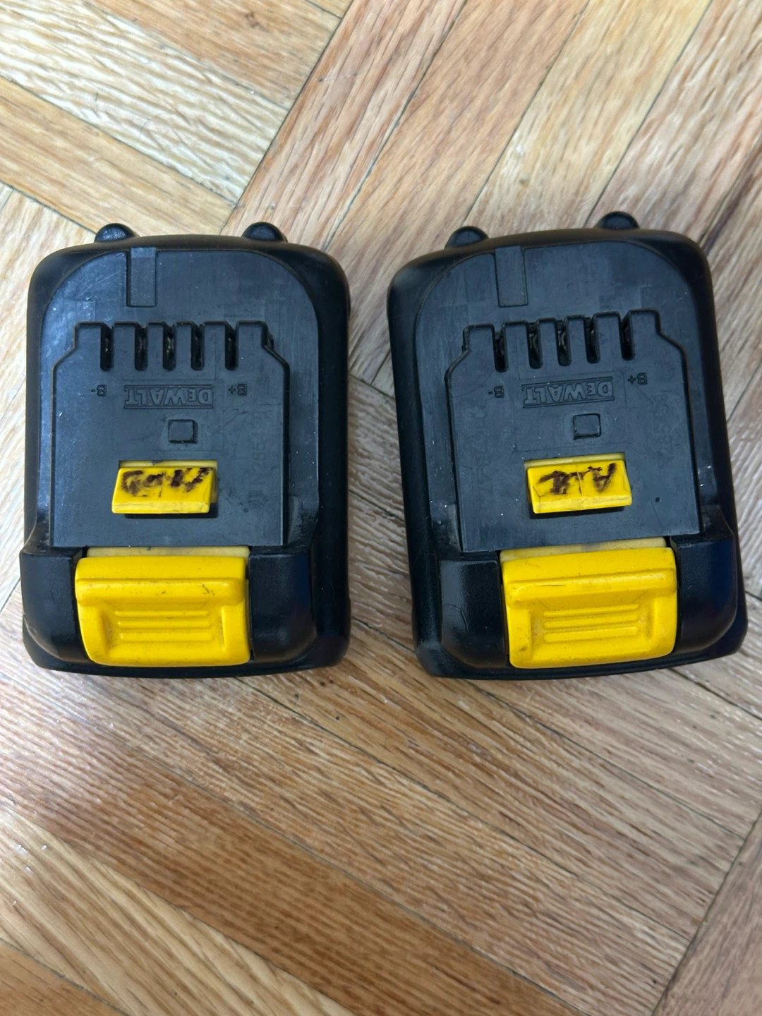 DeWalt Battery Pack (2 Pack)small size - photo 2