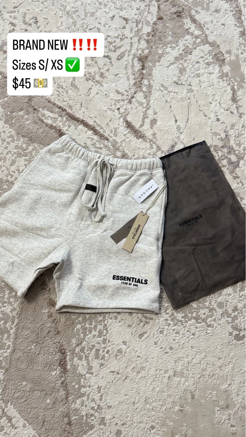 Fear of God Essentials Sweat Shorts - photo 4