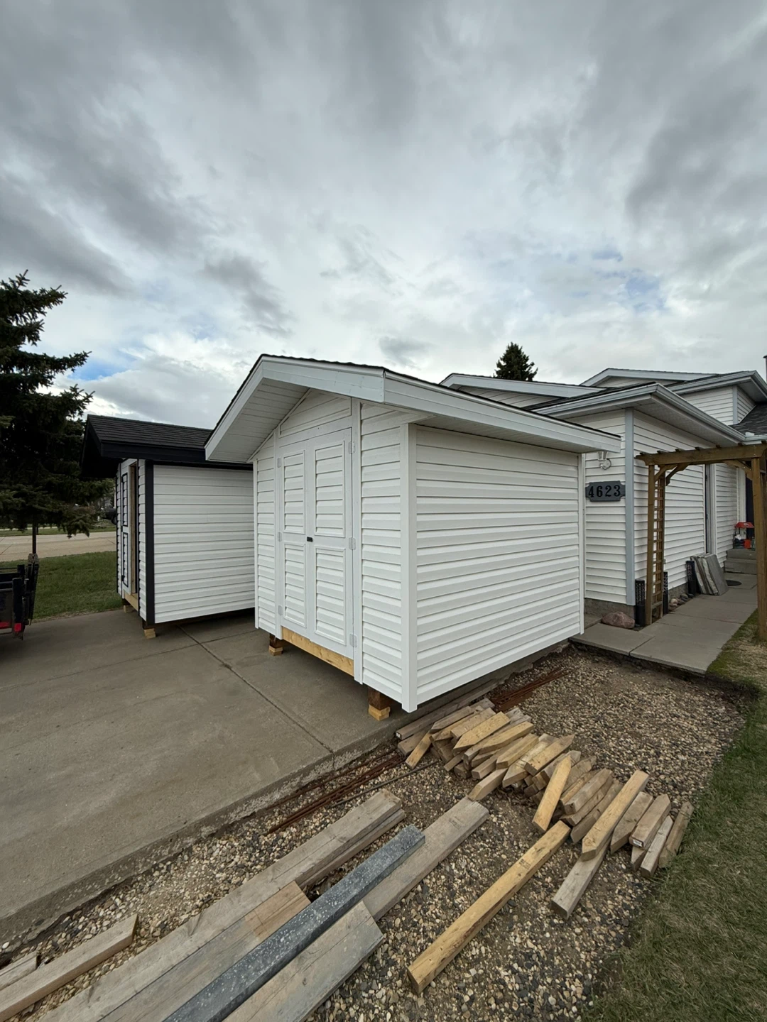White Vinyl Shed - photo 2
