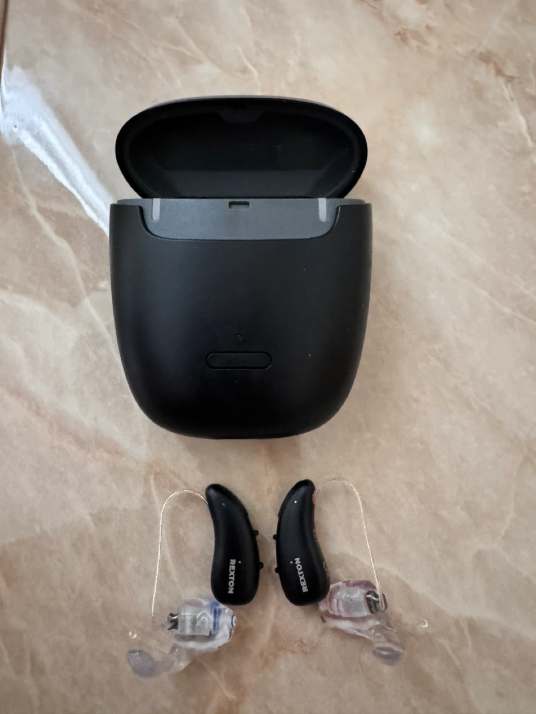 Rexton Reach 60 Hearing Aids with Charging Case - photo 2