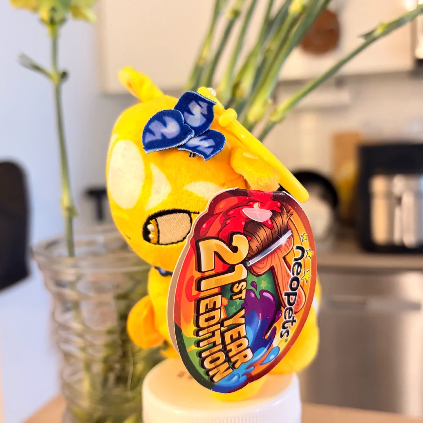 Official Neopets Retired Island Kadoatie Plush Keychain - photo 2