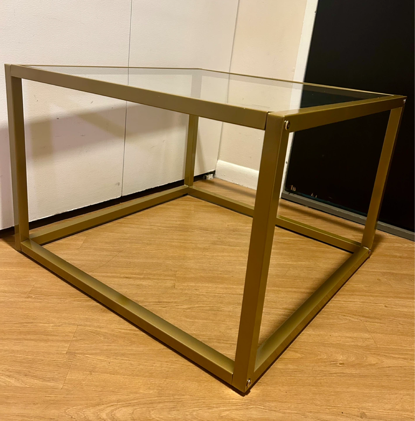 Coffee Table with Glass Top and Brass color metal frame - photo 3