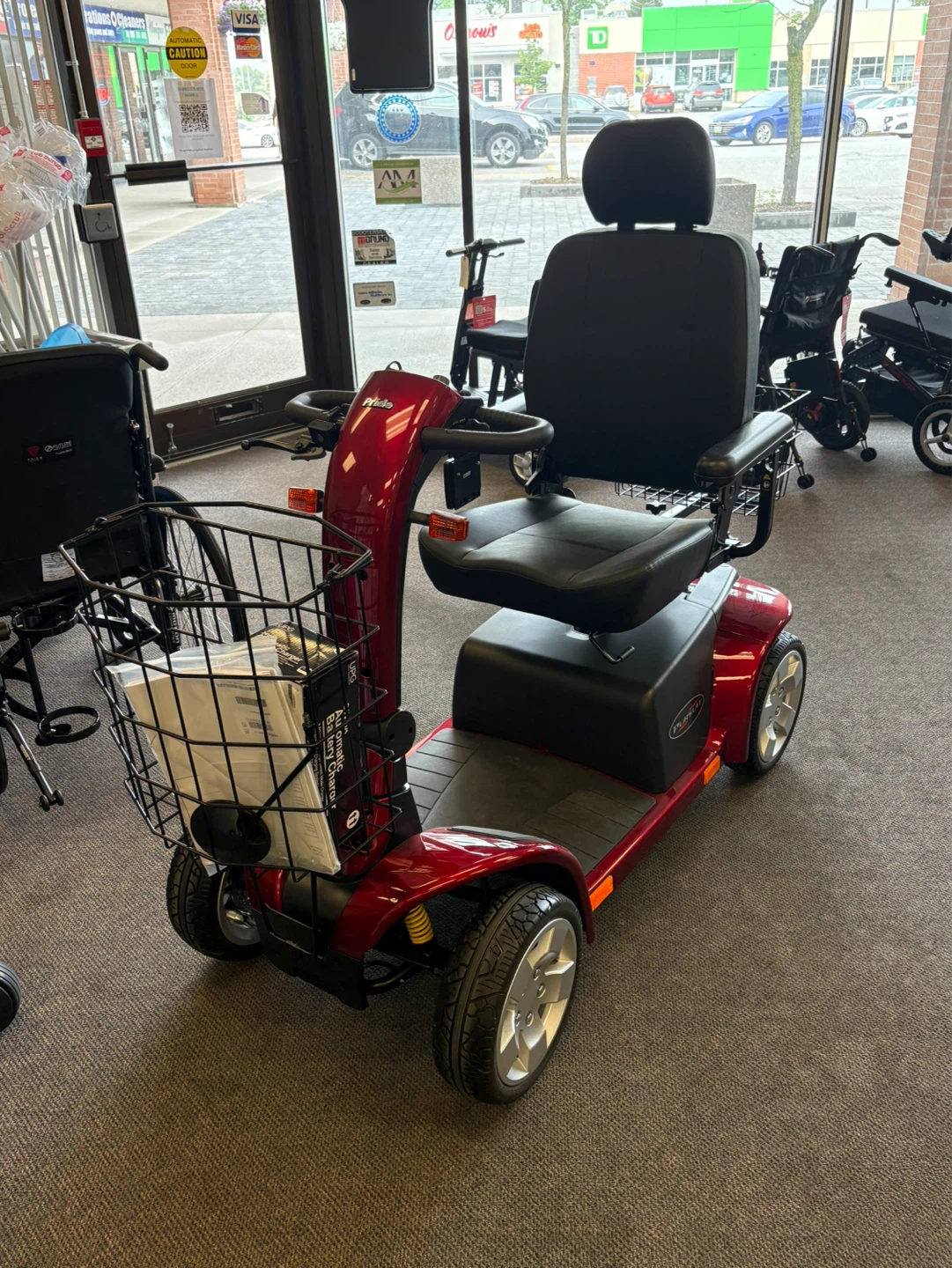 New Pride Pursuit ES 4 Wheeled Scooter (Red)