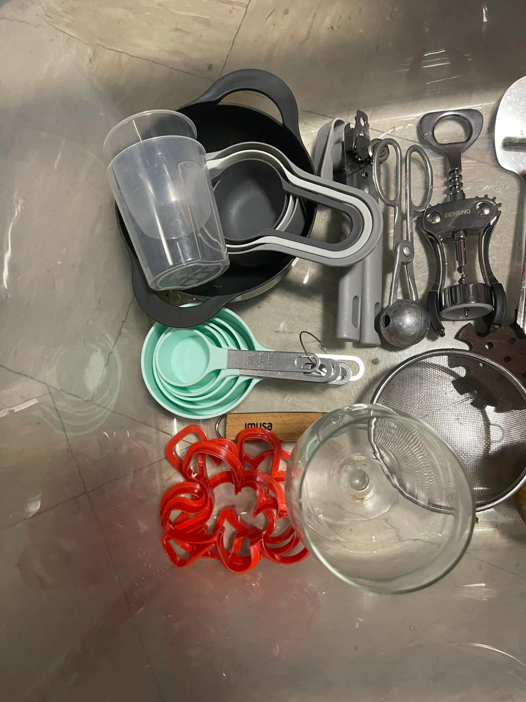 Lots of Kitchen Stuff for Sale - Moving