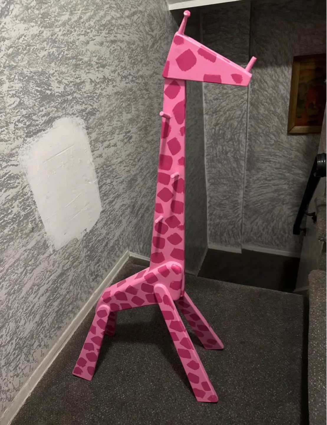 Giraffe coat hanger for kids - photo 2
