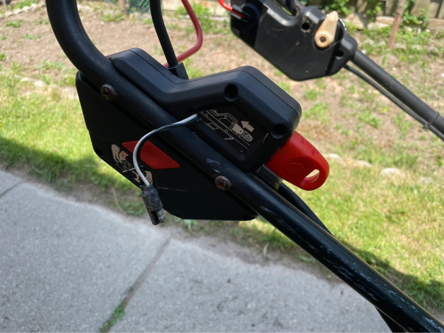 Lawnmower (As it’s- read description) - photo 4