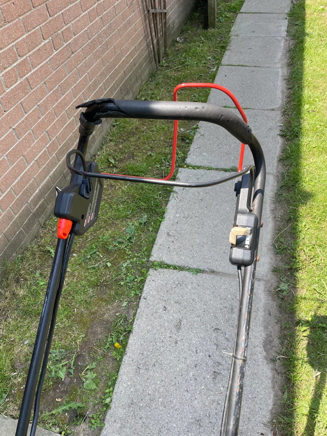 Lawnmower (As it’s- read description) - photo 2