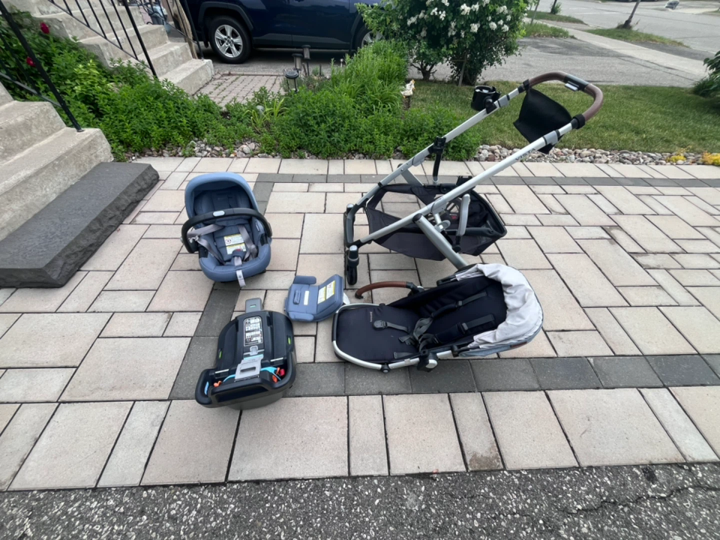 UPPAbaby Vista Stroller & MESA Car Seat Travel System - photo 3
