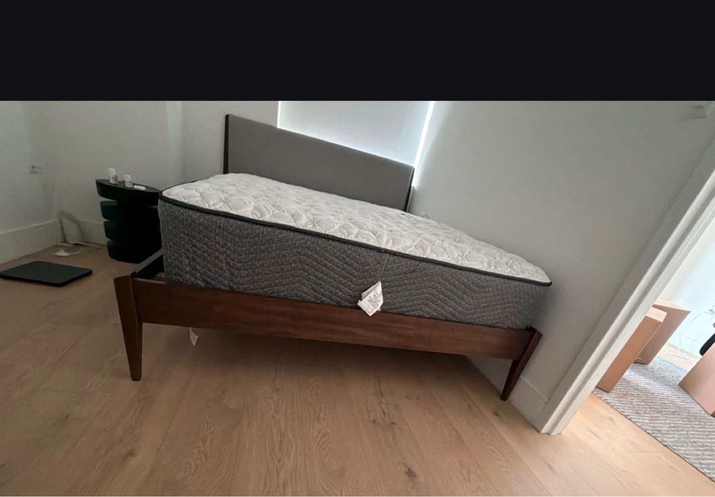 Queen Size Mattress - photo 3