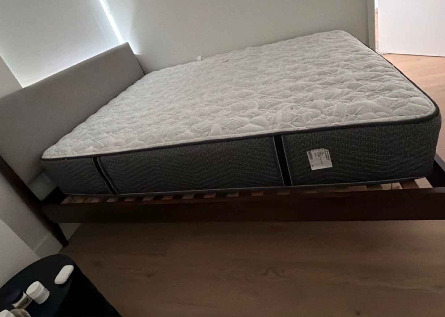 Queen Size Mattress - photo 4