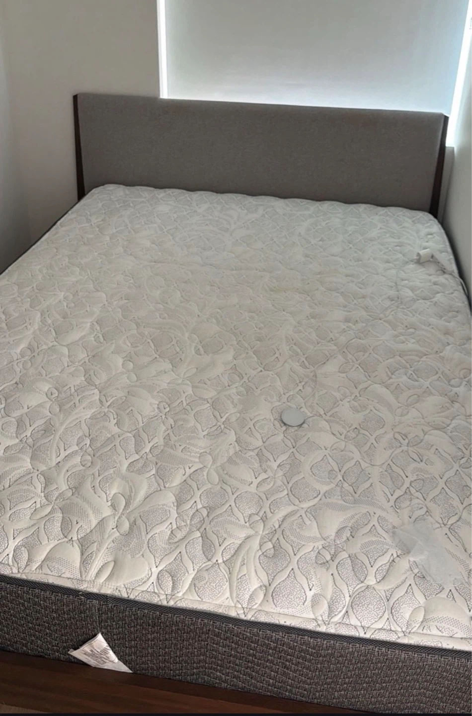 Queen Size Mattress - photo 5