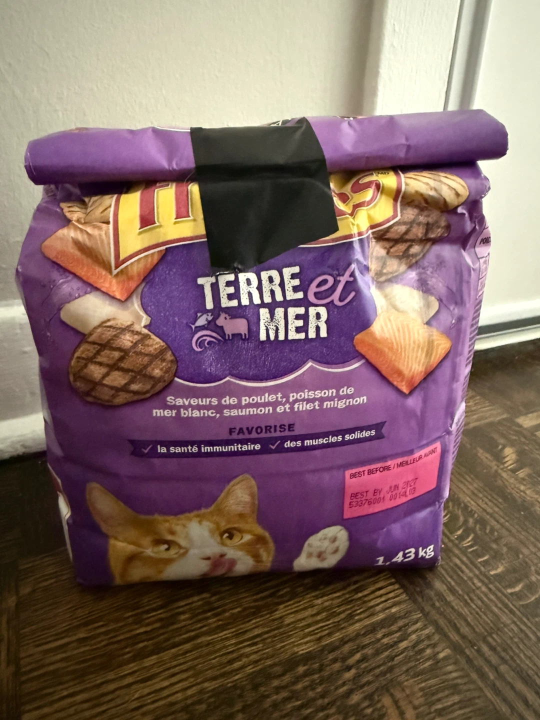Friskies Cat Food - photo 2