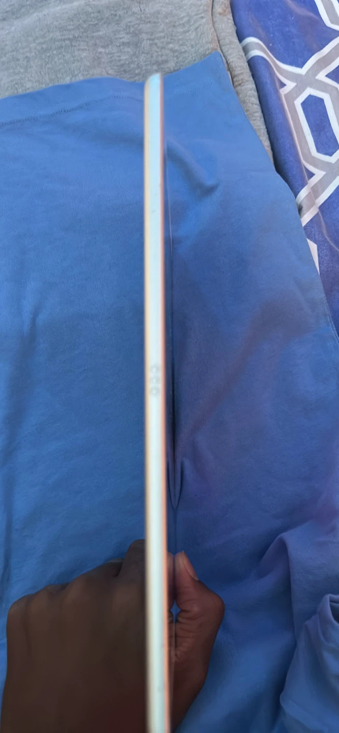 Apple iPad 8th gen - photo 2