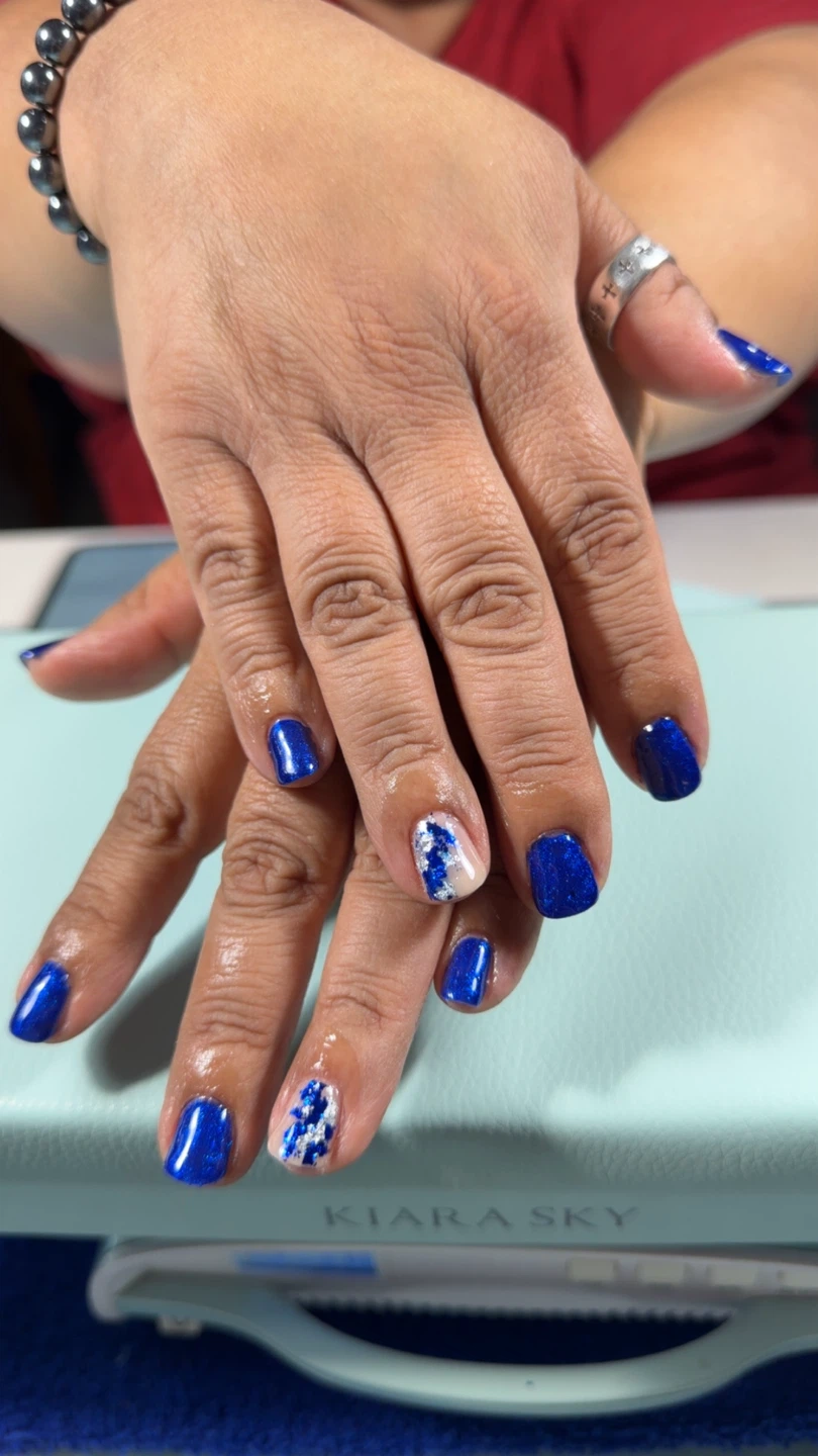 Local nail tech - photo 2
