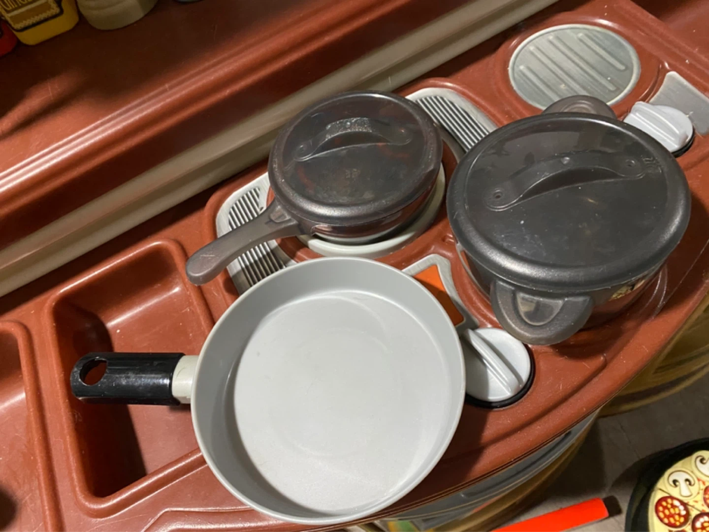 Step 2 kitchen with Melissa & Doug food and accessories - photo 4