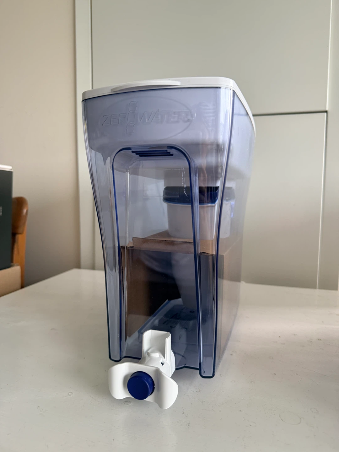ZeroWater 10 Cup Water Filter Pitcher with Ready-Pour Spout - photo 2