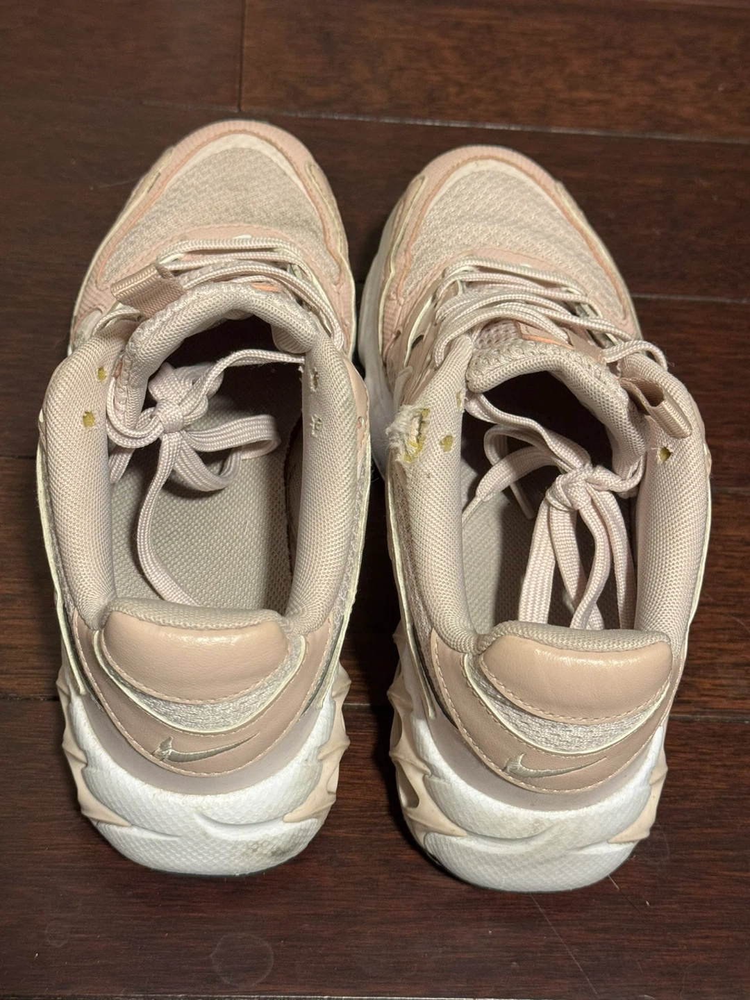 Nike Zoom Air Fire Runners - Size 7 Women’s - photo 3