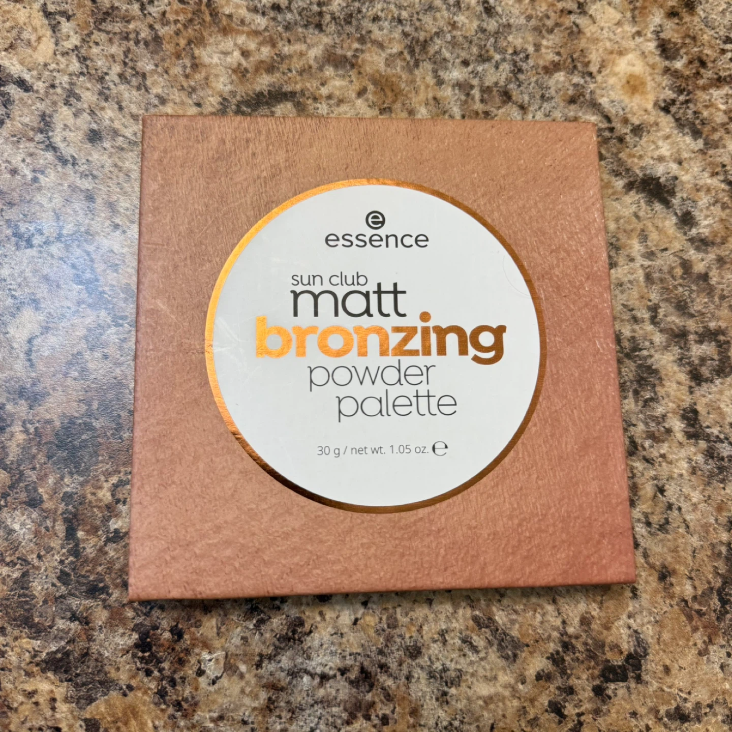 Essence Sun Club Matt Bronzing Powder Palette