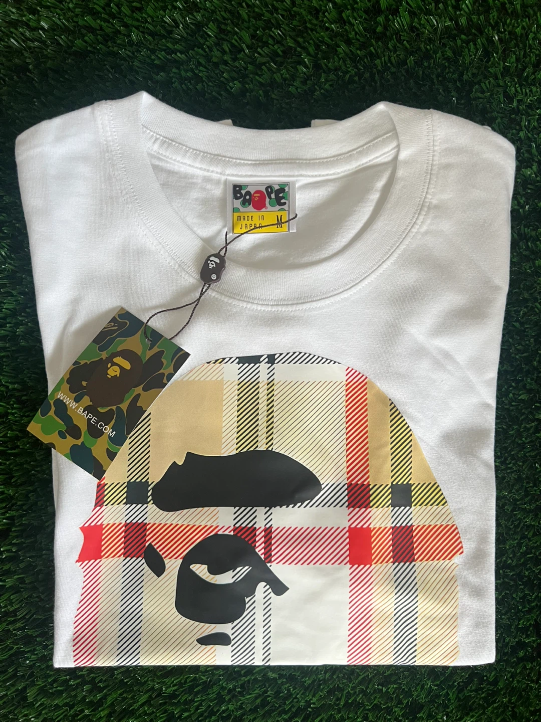 BAPE X BURBERRY TEE - photo 4