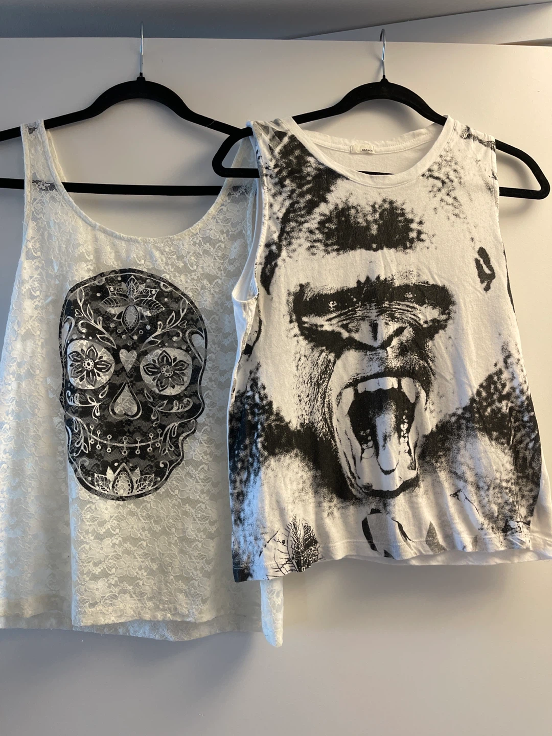 Women's Tank Tops - Skull & Gorilla Graphic