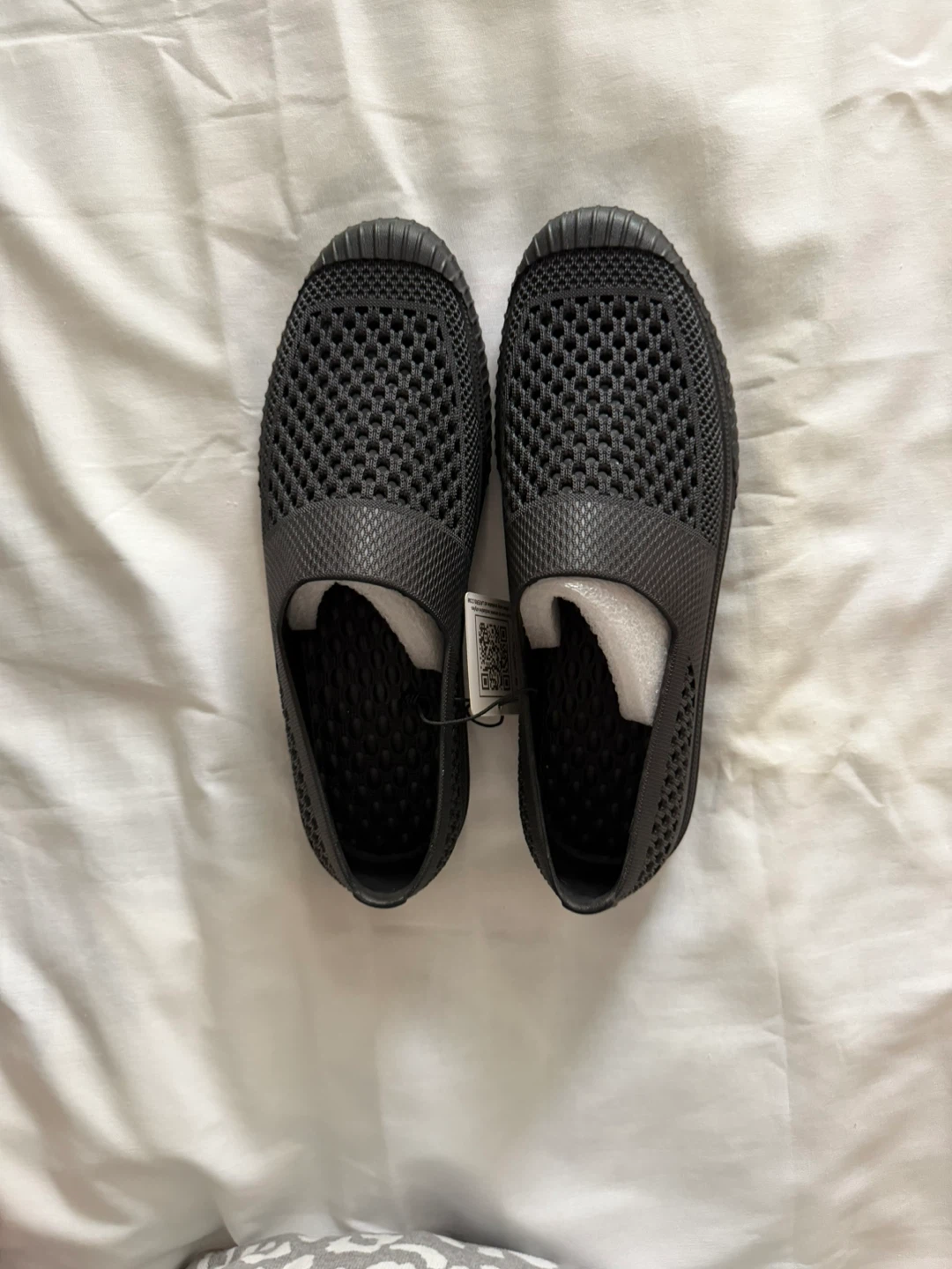 Layer 8 Black Water Shoes - photo 2