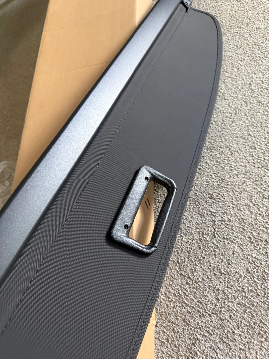 2019-2025 Toyota RAV4 Retractable Cargo Cover - photo 3