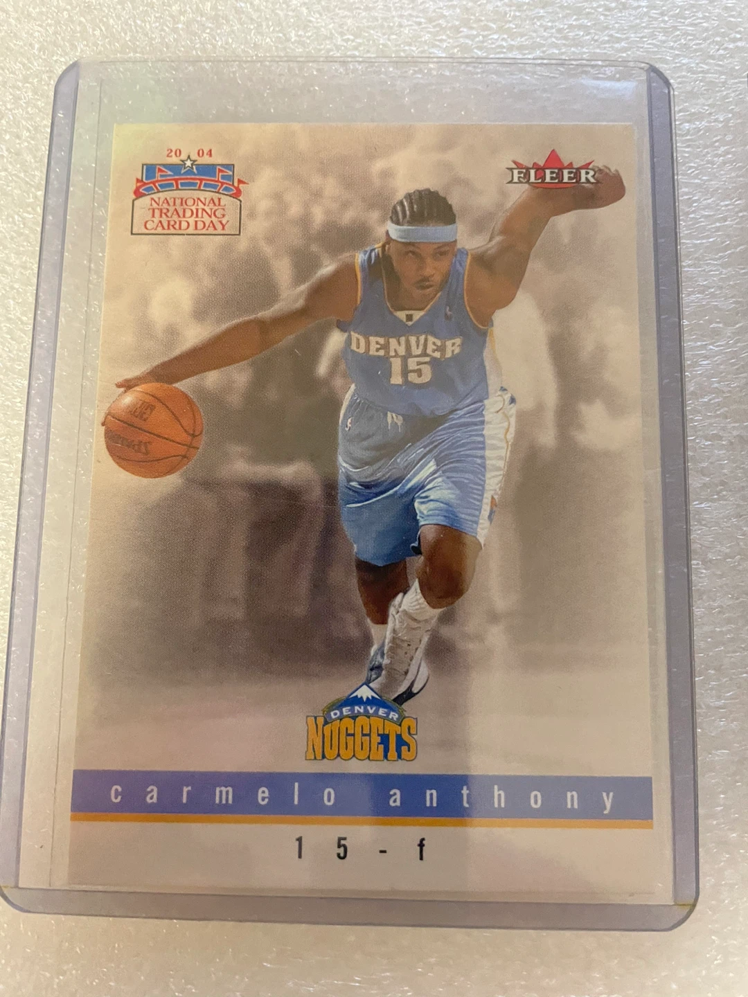 2003-04 Carmelo Anthony Rookie  Trading Card - photo 3
