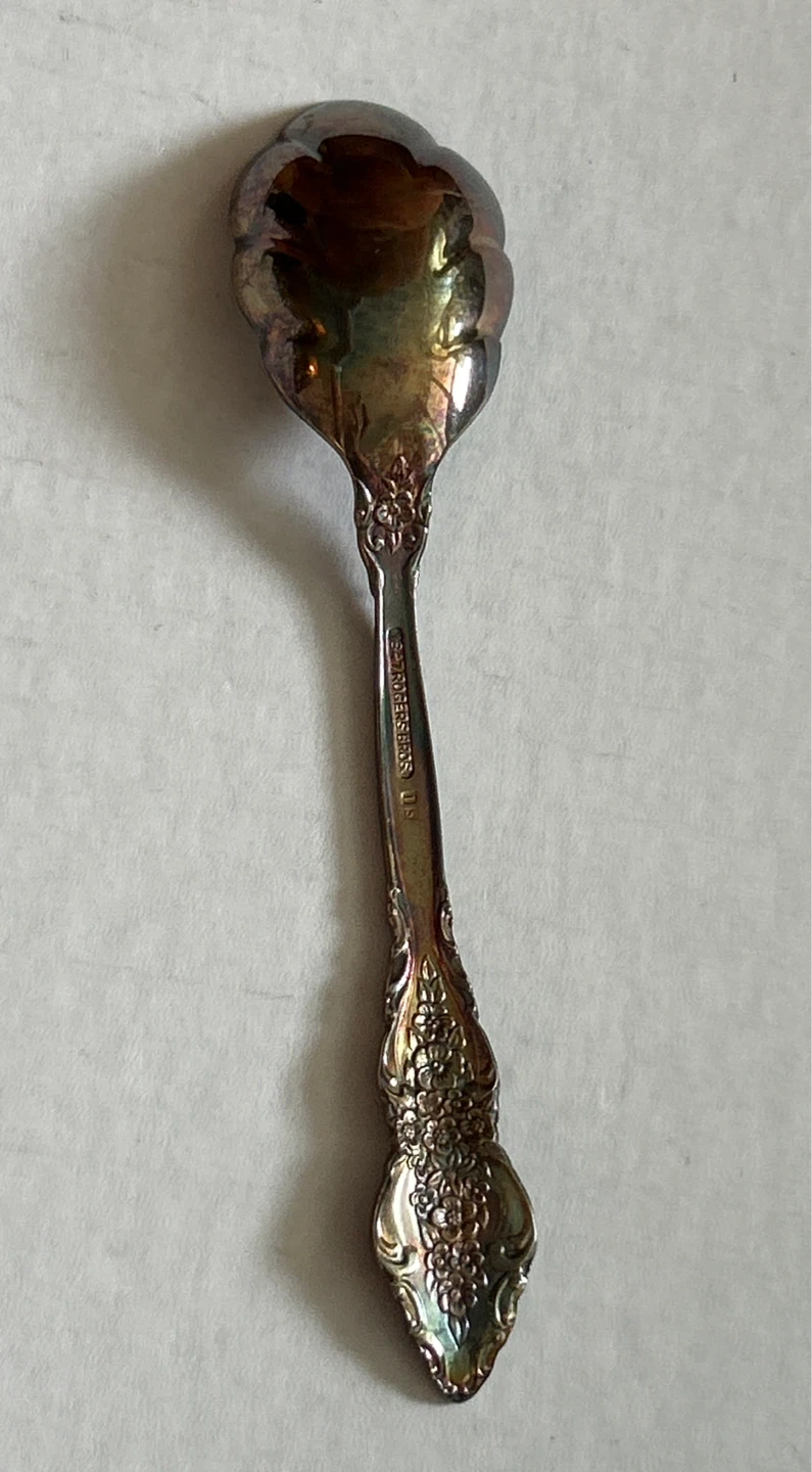 1847 Rogers Bros - Antique Ornate Spoon - photo 4