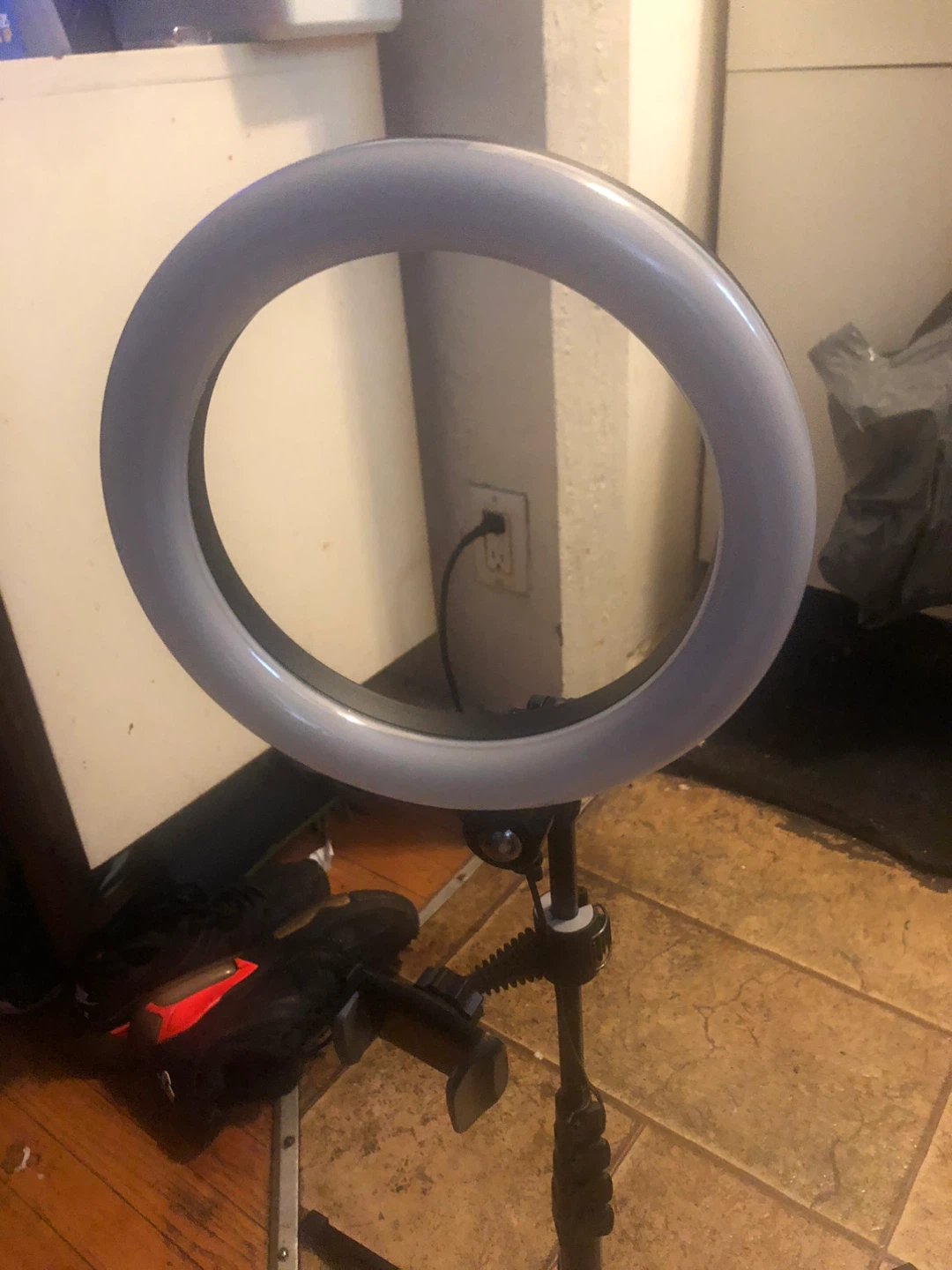Ring Light with Phone Holder - photo 5
