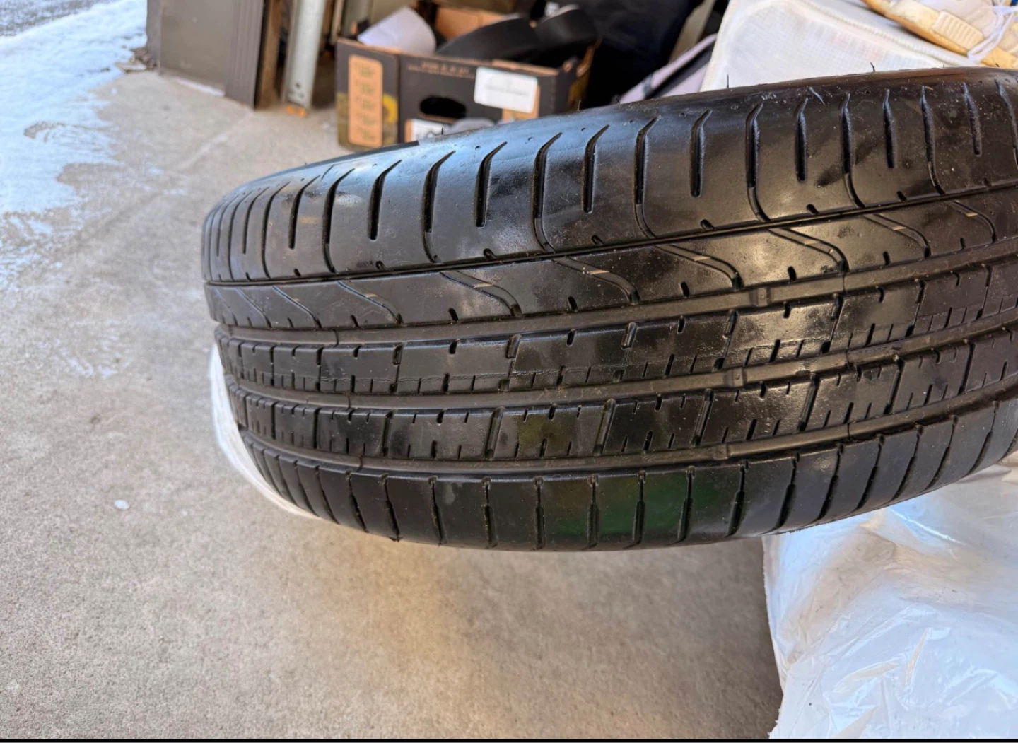 Pirelli P ZERO Tire 245/40 R20 99Y TWO TIRES - photo 2