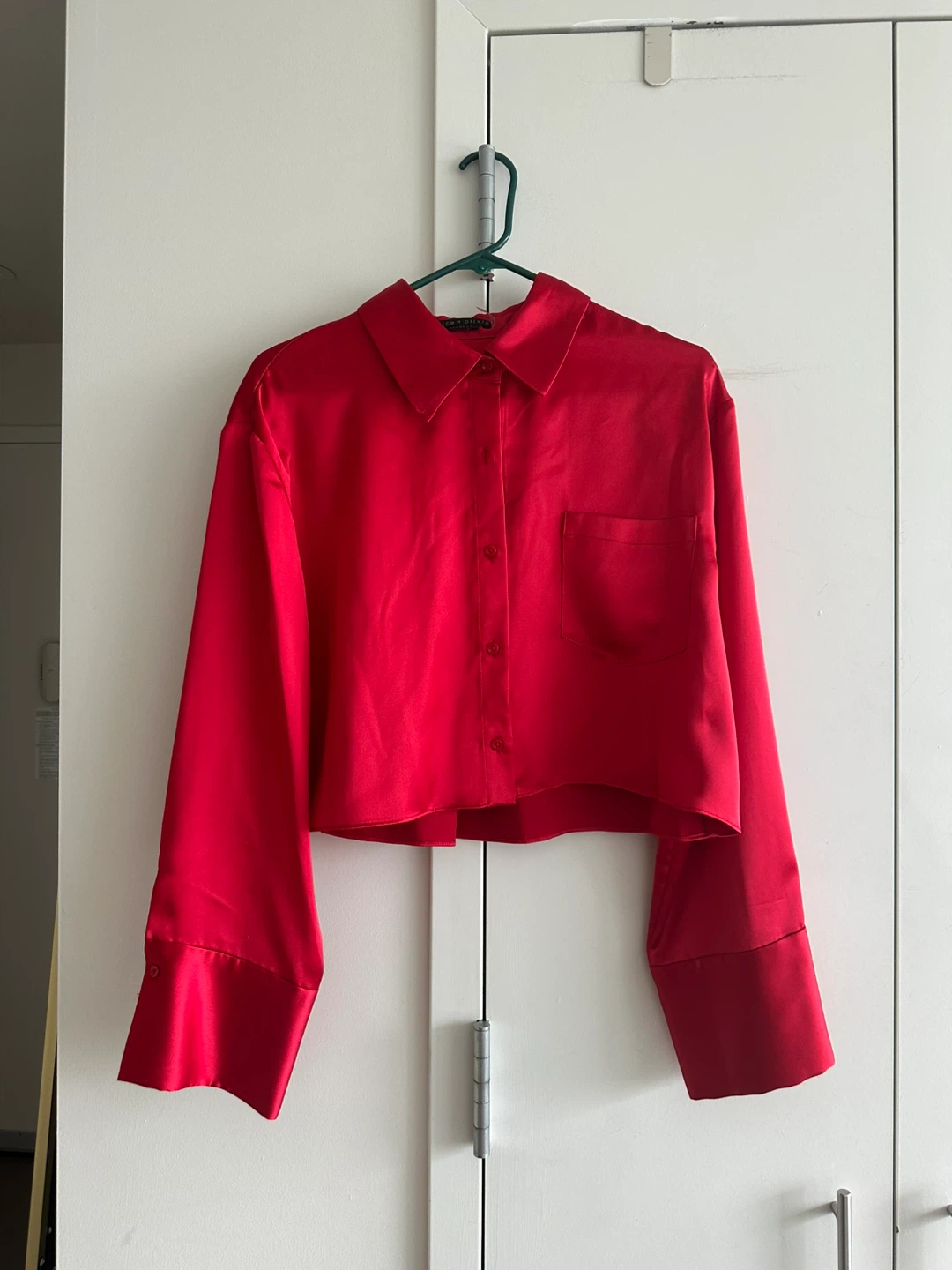 Alice + Olivia Red Cropped Satin Shirt