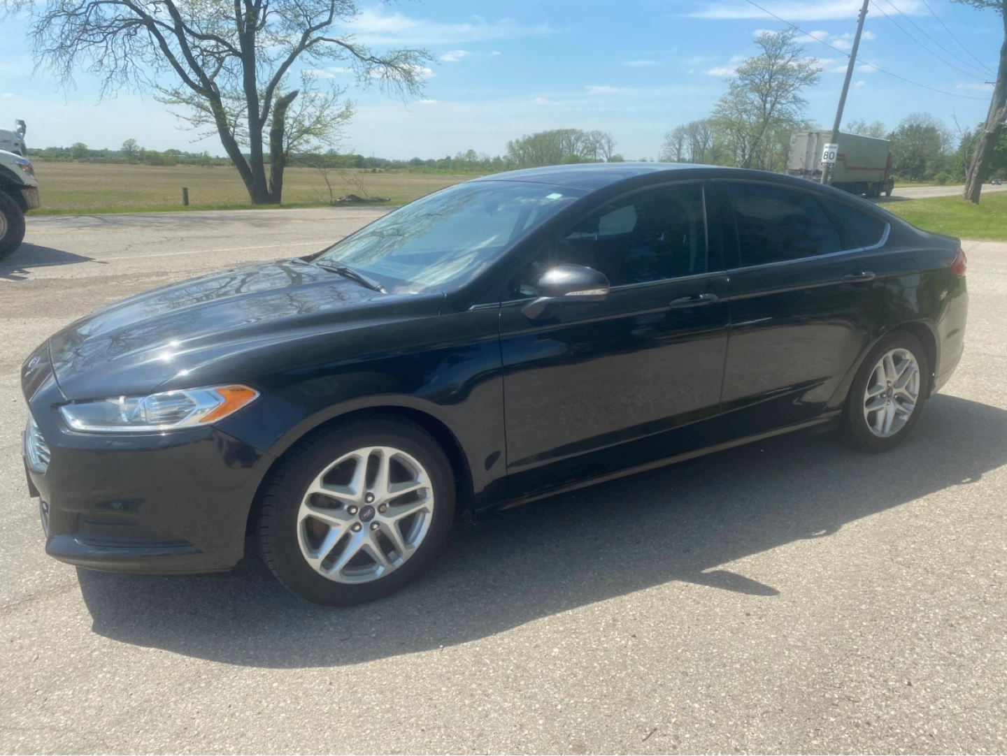 Ford Fusion SE Sedan - photo 2
