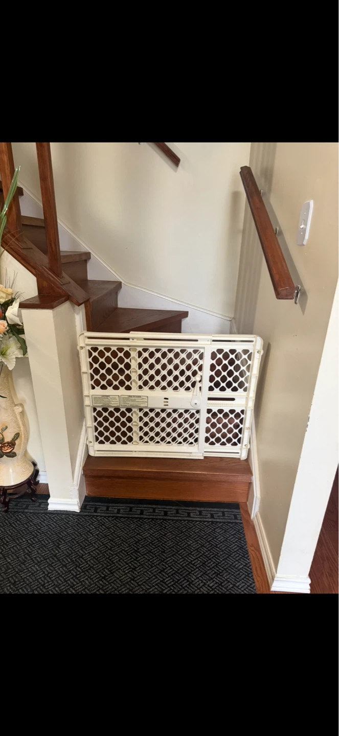 Extendable Safety Gate