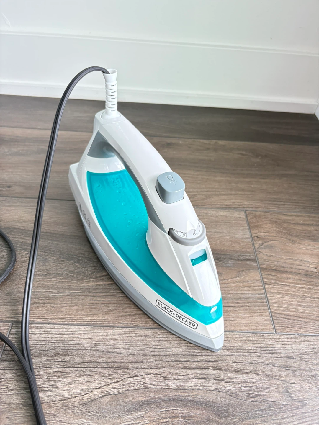 BLACK+DECKER Steam Iron - photo 4