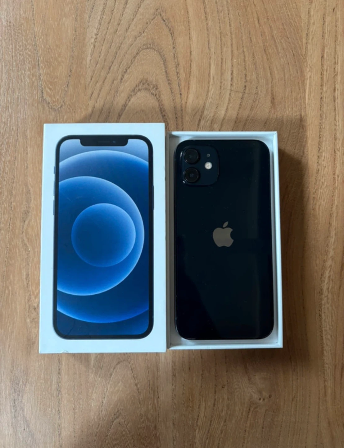 Apple iPhone 12 - 64 GB Black in good condition - photo 2