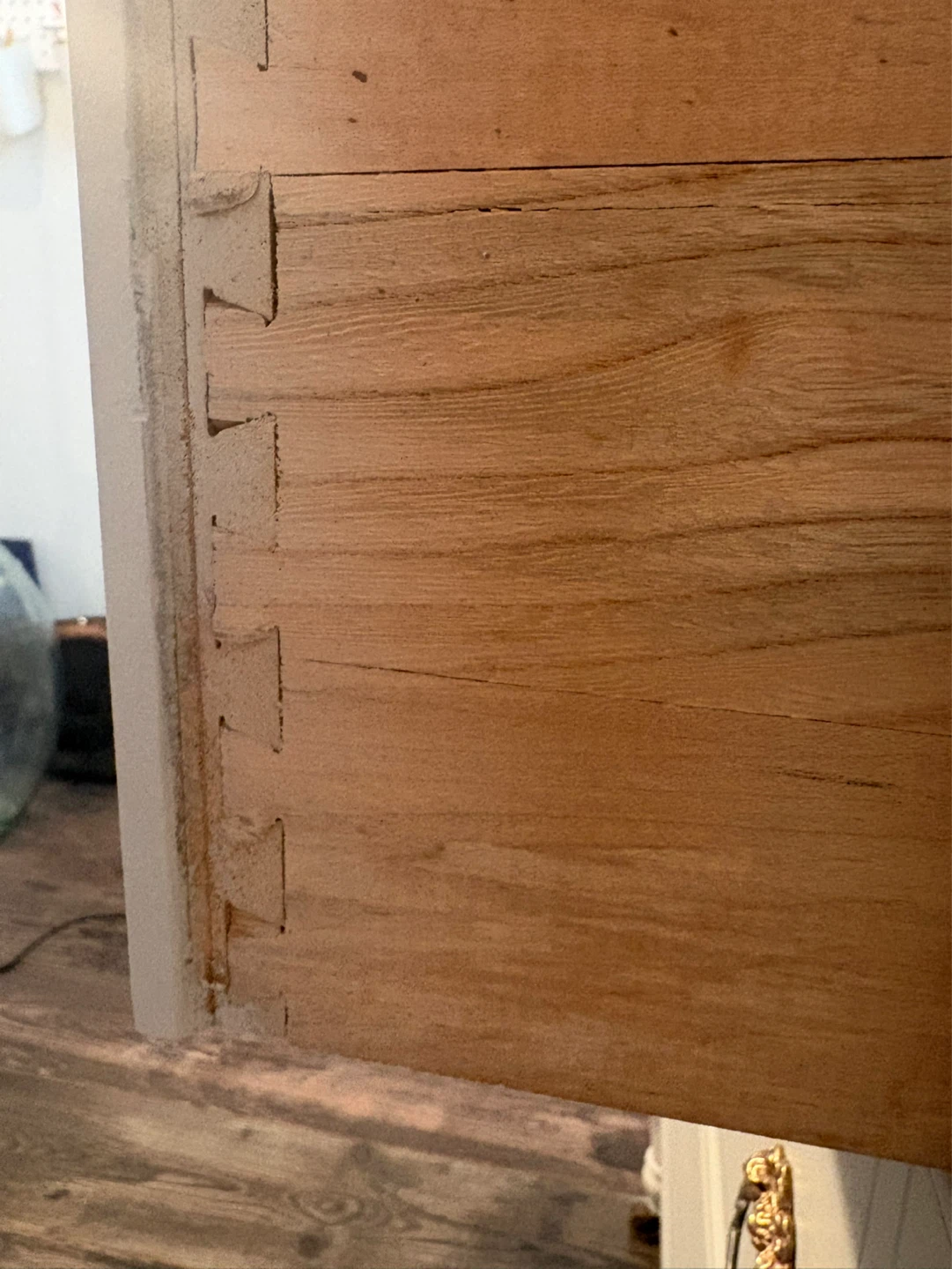 D.F. Co. 4-Drawer Dresser - photo 4