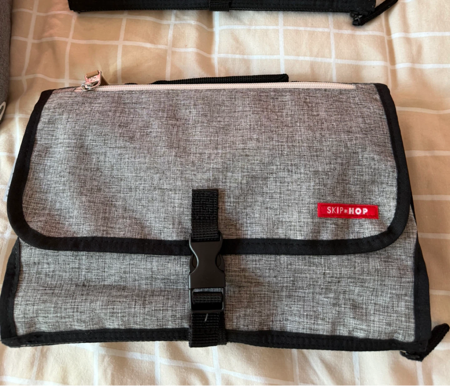 Skip Hop Changing Pad Clutch