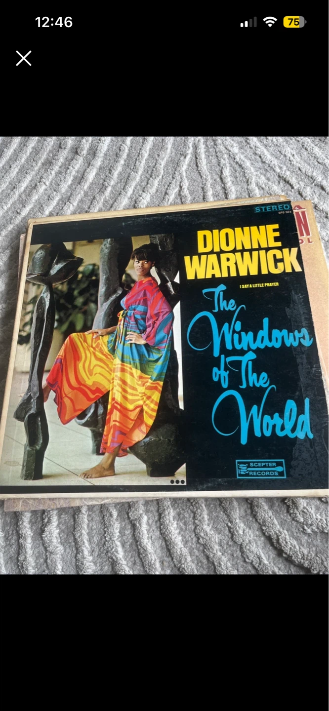 $8-9 vinyl records - photo 3