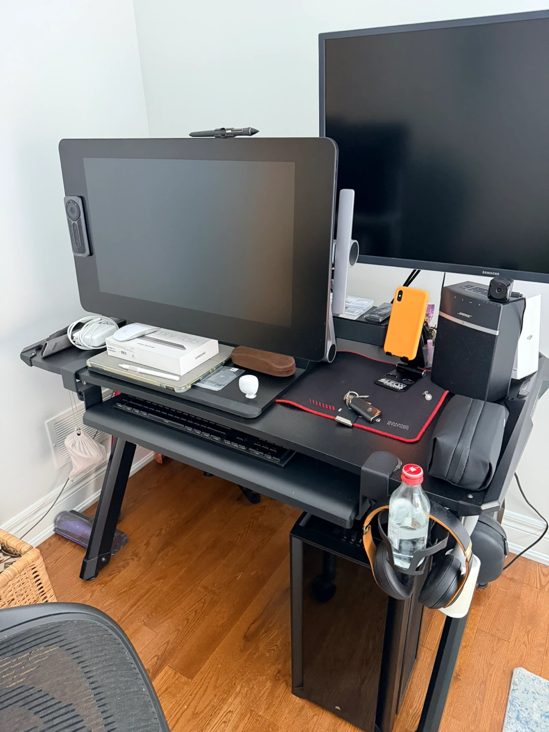 Computer gaming desk